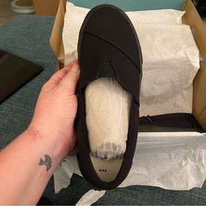 Brand New TOMS Women’s Alpargata Fenix Black/Black